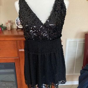 New T. Blue sequined top - size m